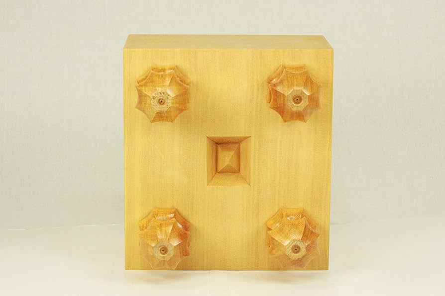 Amazon | 新榧将棋盤60号（6寸）駒+駒台セット【本つげ特上彫・水無瀬