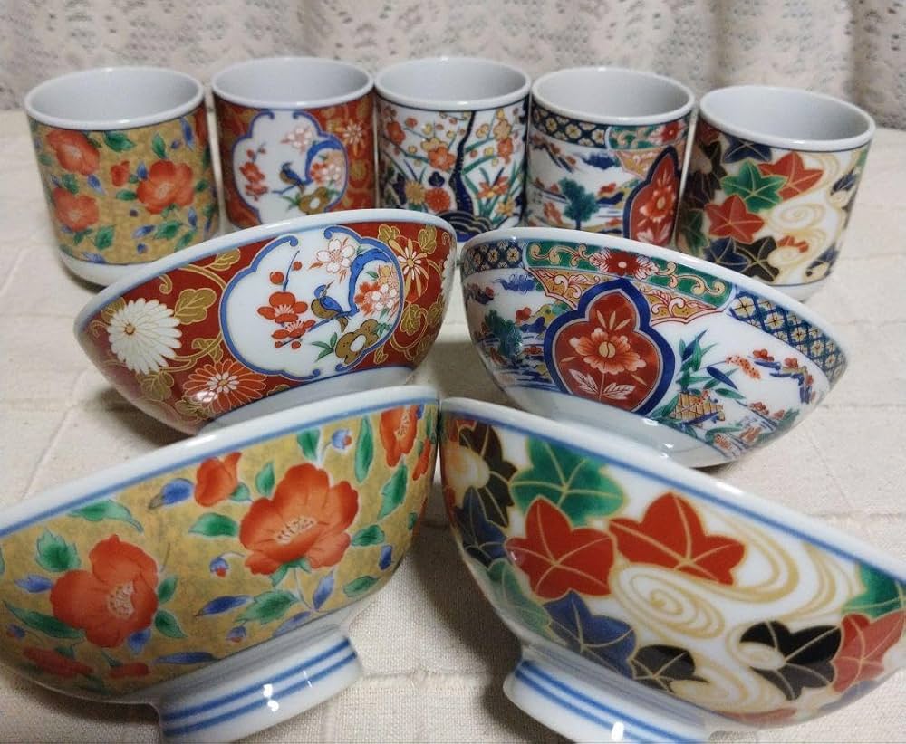 Amazon.co.jp: 有田焼 春雄苑窯 古伊万里 絵変わり お茶碗 湯呑み 9客