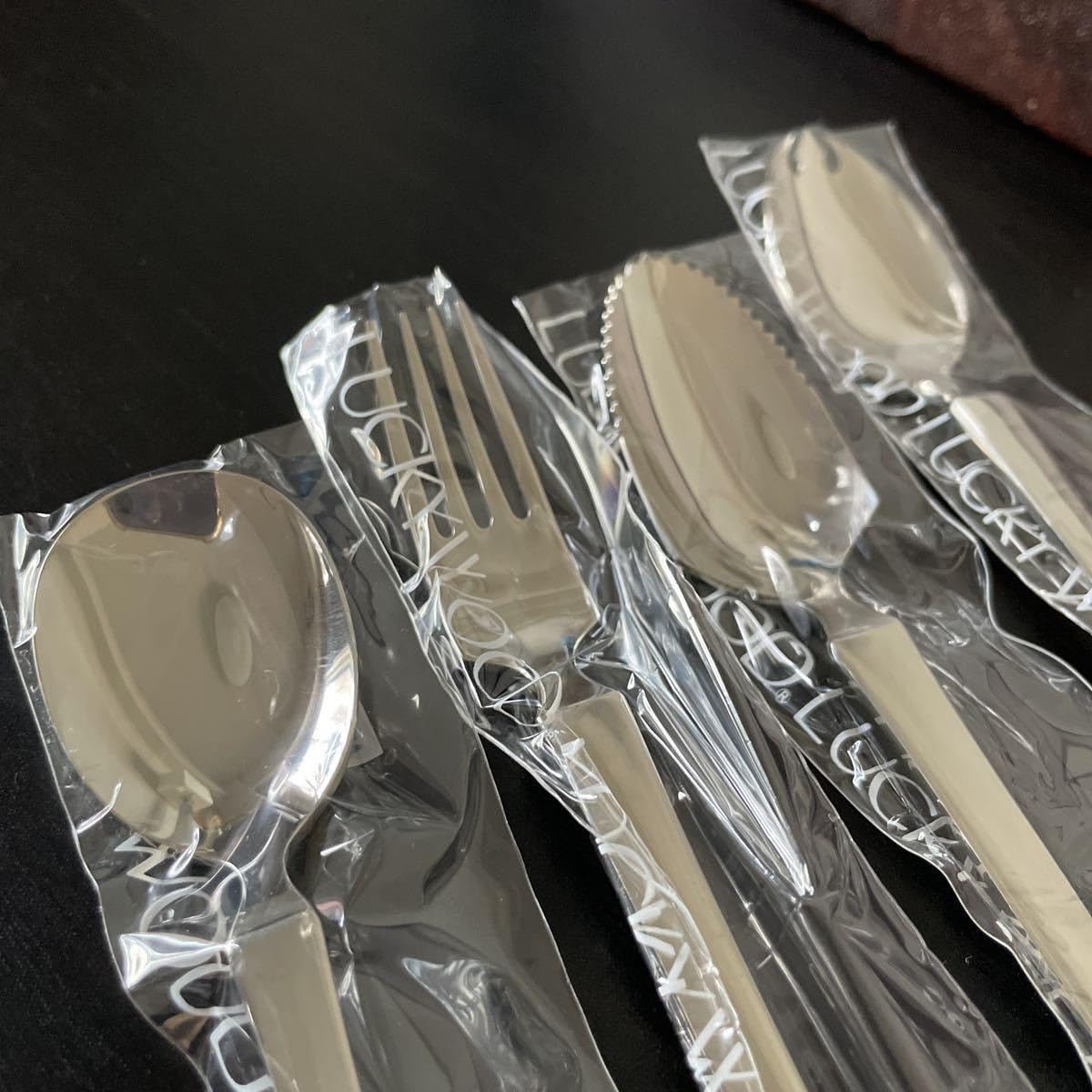 ラッキーウッド 18-12 カトラリー デラックス 24本 Amazon | ラッキー