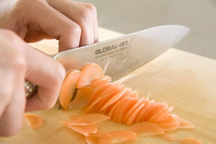 Amazon｜グローバル イスト 万能包丁 シルバー 刃渡り19cm IST-01