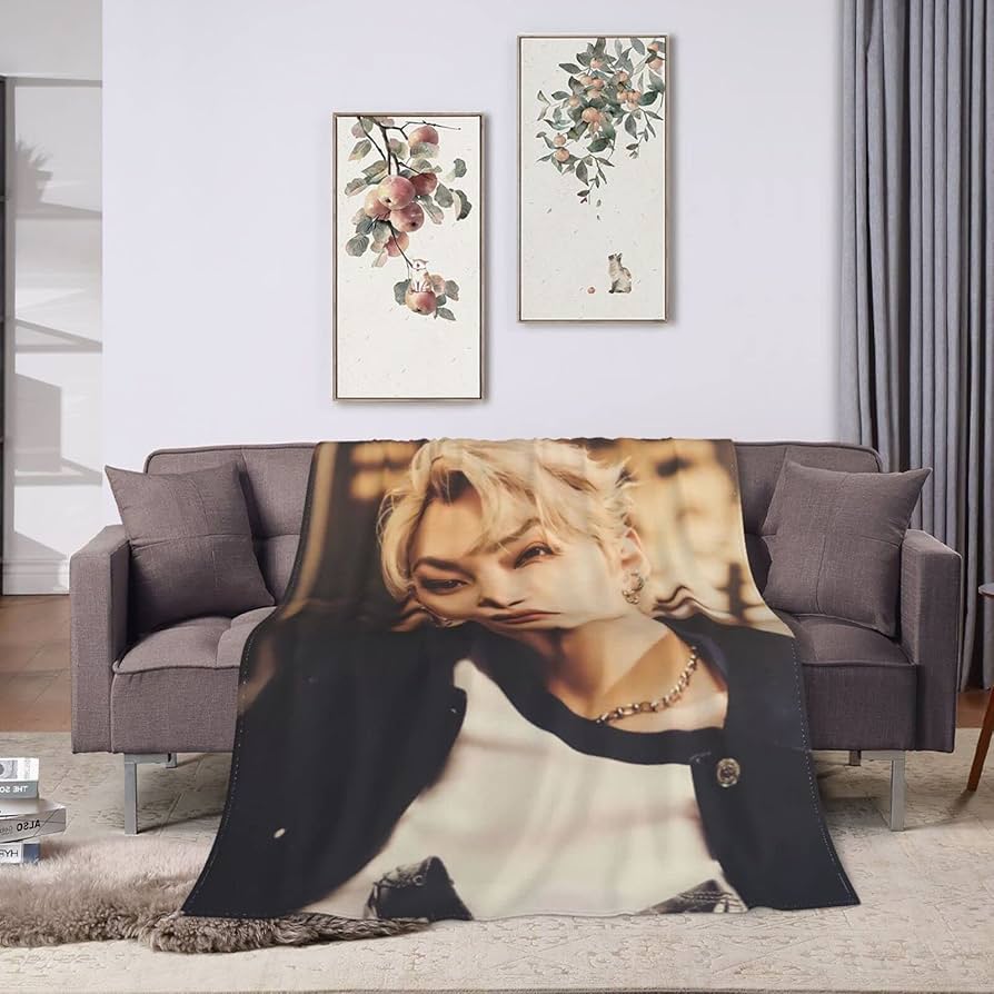 Amazon｜Stray Kids Felix フィリックス (1) ブランケット 軽量 毛玉