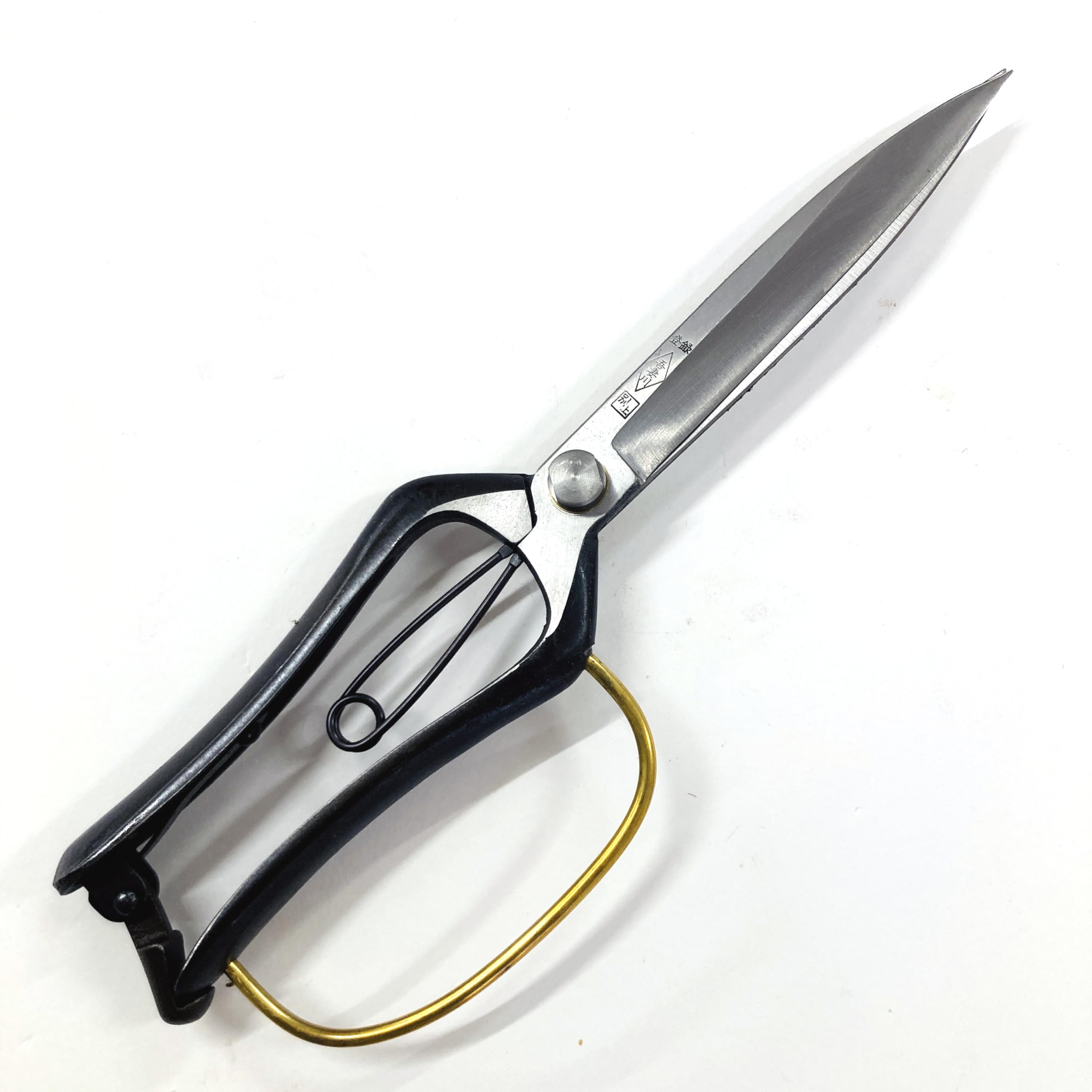 Amazon | 匠作吾妻川軽量葉刈鋏両刃255mmガード付裏スキ片手刈込鋏根切