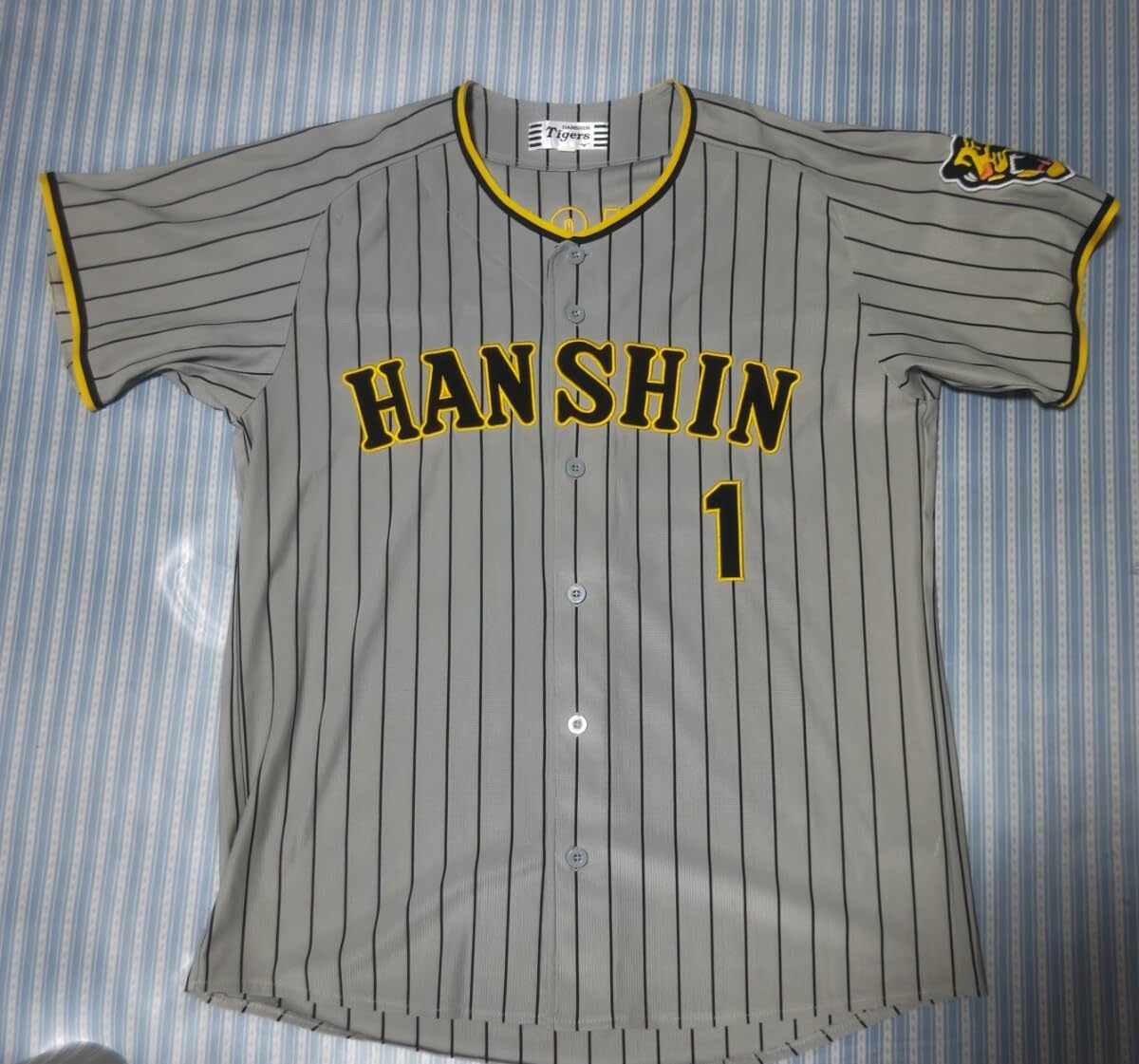 Amazon.co.jp: 阪神タイガース 森下翔太 ビジターユニフォーム サイズ