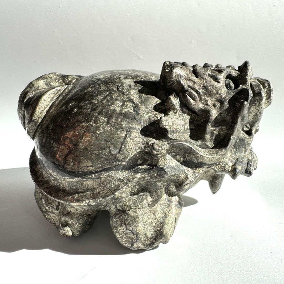 Amazon.co.jp: パイライト 黄鉄鉱 天然石 手彫り 龍亀 : ホーム＆キッチン