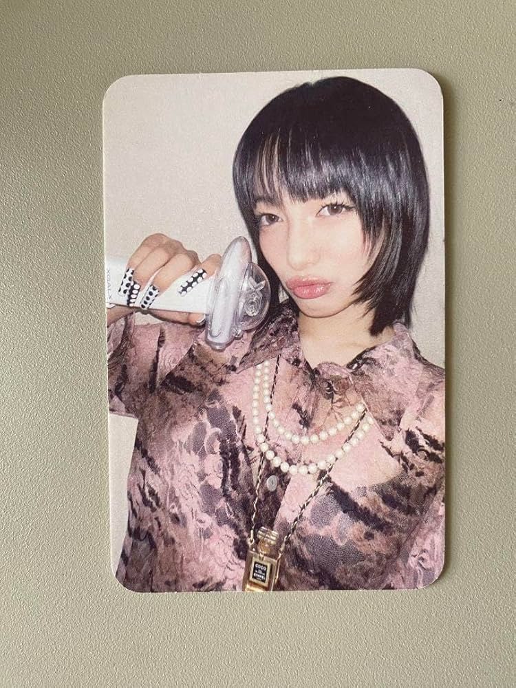 Amazon.co.jp: XG ジュリン JURIN トレカ 公式ペンライト : おもちゃ