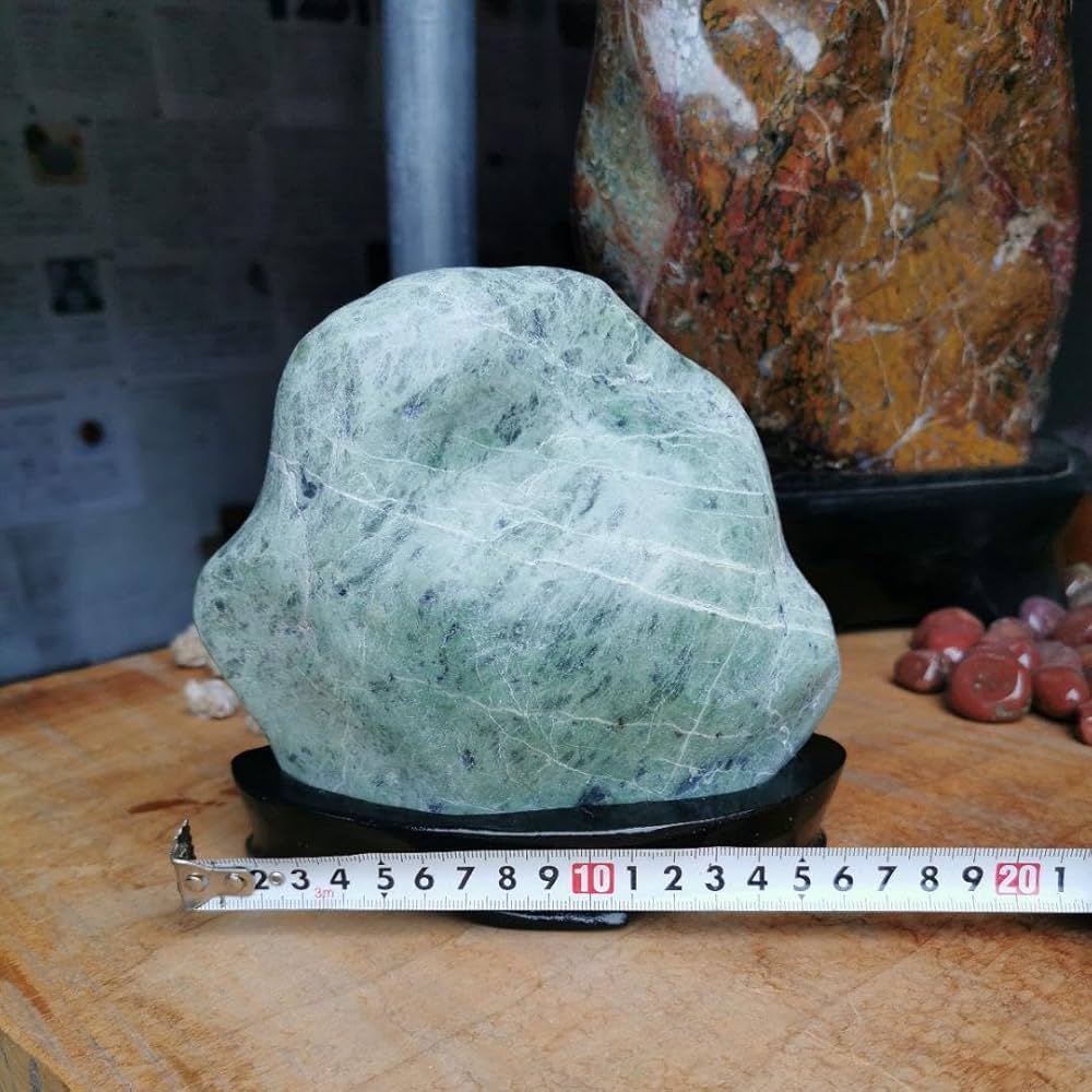 Amazon.co.jp: 埼玉県 皆野町 三沢翡翠 2キロ 翡翠 ヒスイ 鑑賞石 石