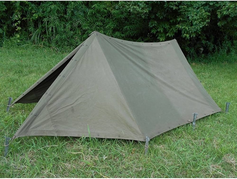 Amazon | アメリカ軍 ハーフテント/シェルター OD ※ポール・ペグ付き