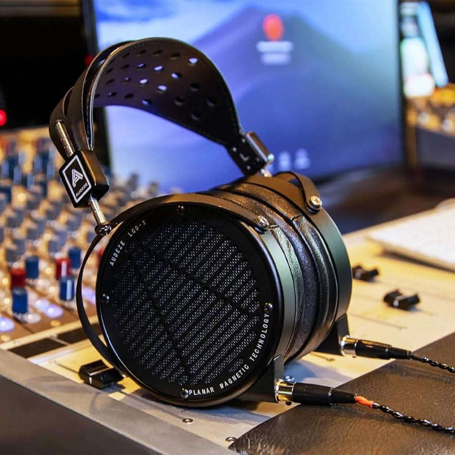 Amazon.com: Audeze LCD-X Planar Magnetic Over-Ear Headphones with
