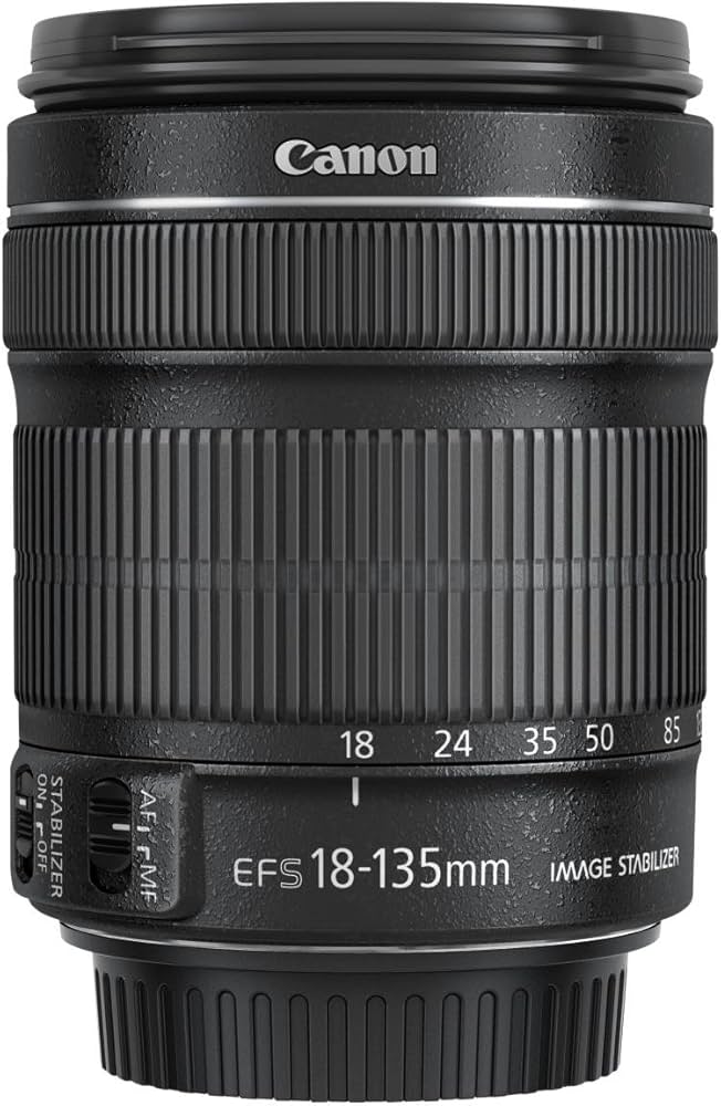 Amazon.co.jp: Canon 標準ズームレンズ EF-S18-135mm F3.5-5.6 IS STM