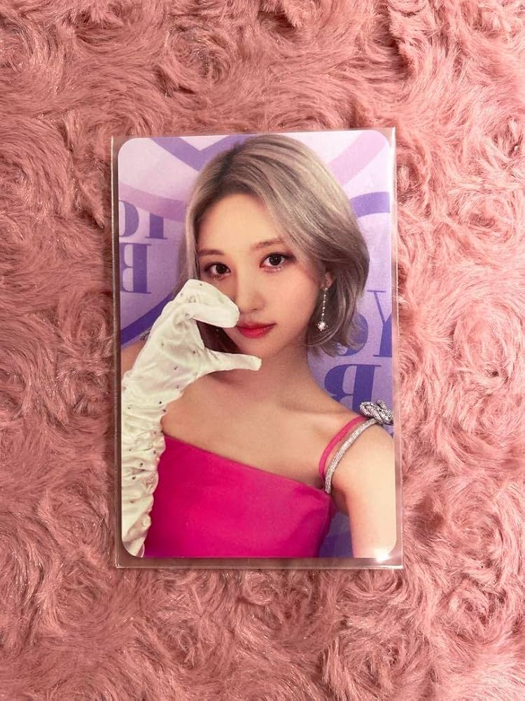 Amazon.co.jp: IVE ファンコン トレカ 公式 ガウル 秋ちゃん : ホーム