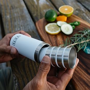 Amazon.com: YETI 7 oz Flask with Color Matching Set of Shot