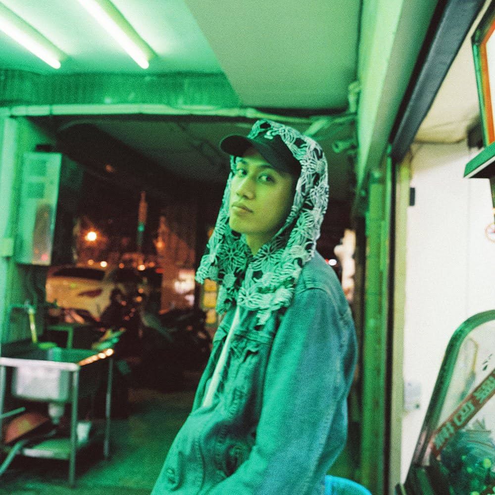 Amazon.co.jp: HIKARI: ミュージック