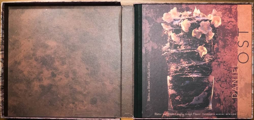 Amazon.co.jp: DANIEL OST Leafing throuth Flowers : DANIEL OST: 洋書