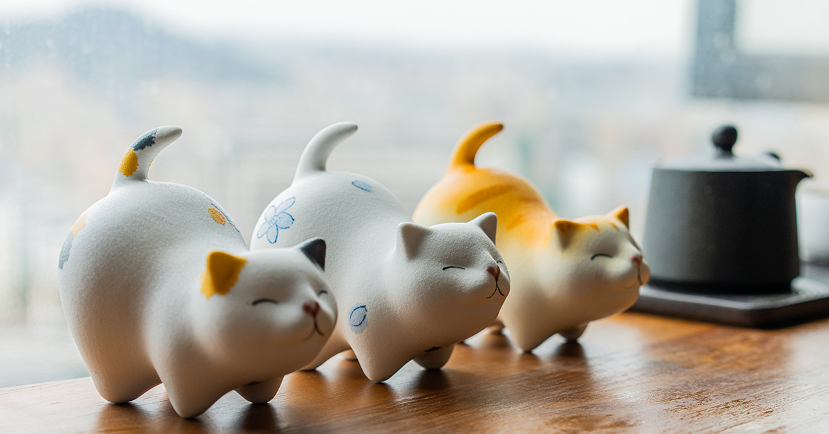 Amazon.co.jp: 漫二家 猫 置物 猫の置物 1300°高温焼成 陶器 三毛猫