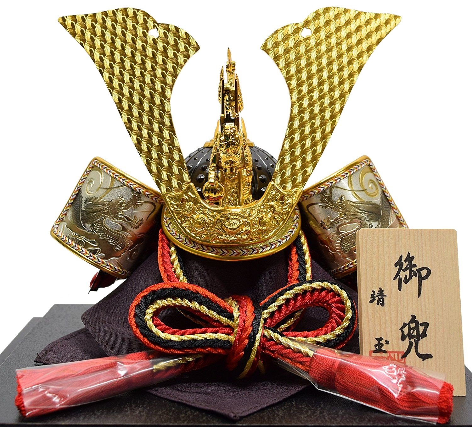 Amazon | 五月人形 彫金兜 6号 彫金龍吹返 ケース飾り | 兜飾り | おもちゃ