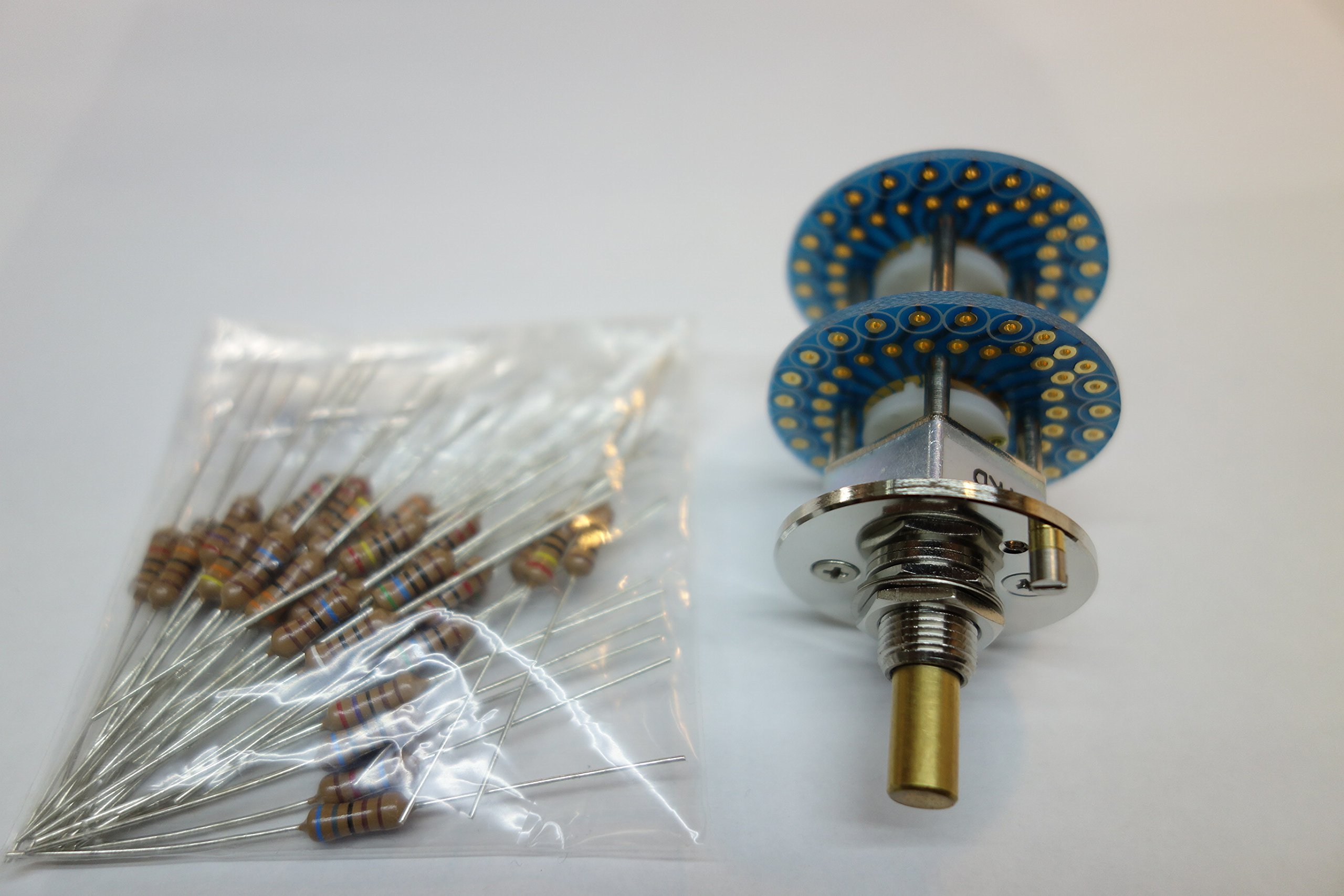 Amazon | 東京光音 アッテネータキット(10KΩ用抵抗付） 1軸2連 10KΩ