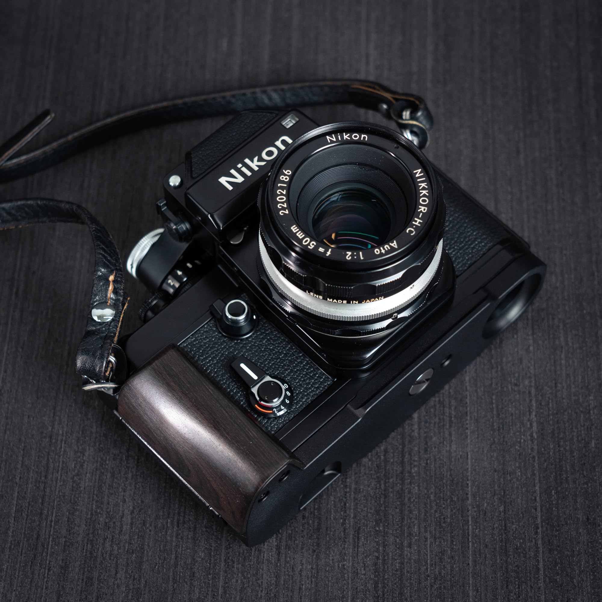 Amazon | ソリッドウッドハンドルはF2 F2A F2ASフィルムカメラの阿卡快