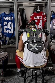 Amazon.co.jp: XTECH(エックステック) 通気孔付き5面フットボール