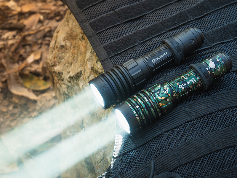 Amazon.co.jp: OLIGHT(オーライト) WARRIOR X 4 懐中電灯 ledライト