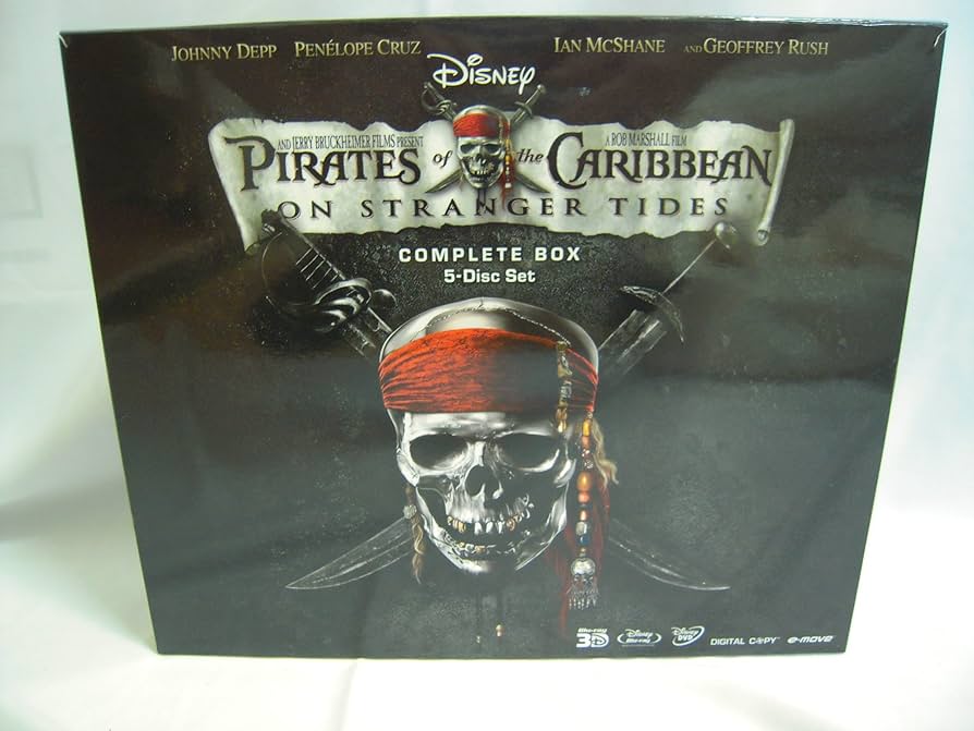 Amazon.com: パイレーツ・オブ・カリビアン／生命の泉 アートブック