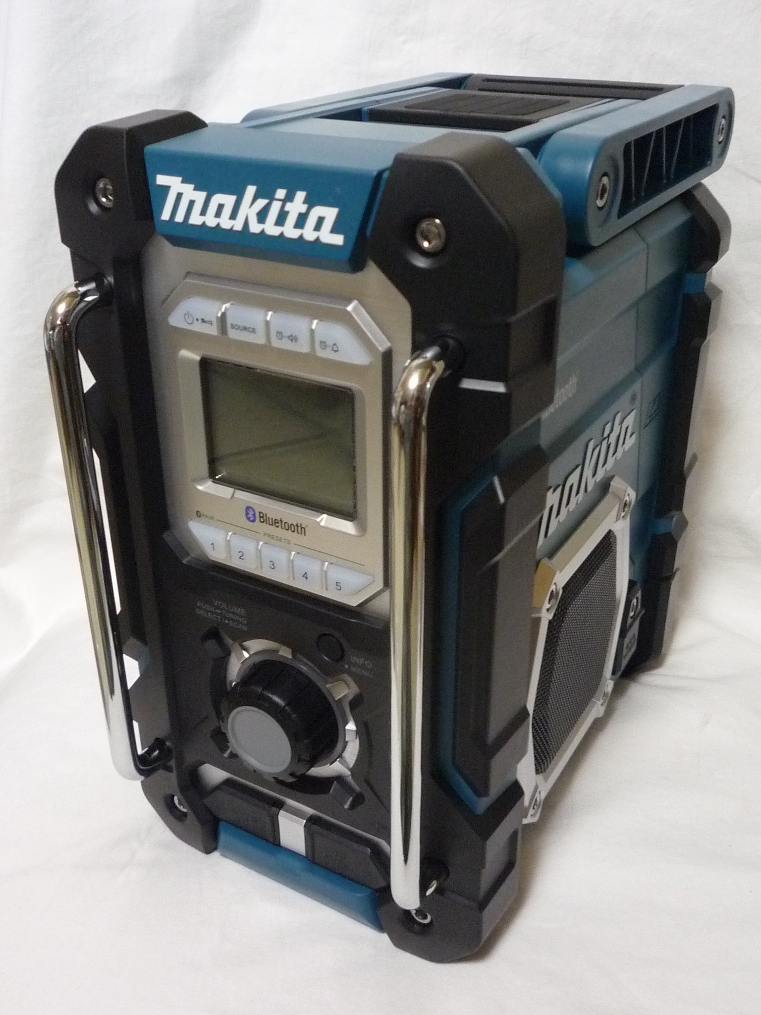 Amazon.co.jp: マキタ(Makita) Bluetooth搭載 充電式ラジオ MR106