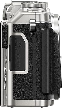 Amazon | OLYMPUS ミラーレス一眼 PEN E-PL7 ボディ シルバー PEN E
