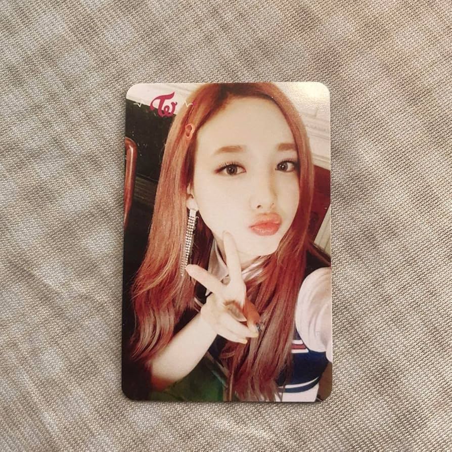 Amazon.co.jp: TWICE SIGNAL 事前収録 トレカ ナヨン : おもちゃ