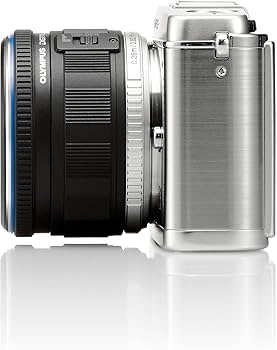 Amazon | OLYMPUS ミラーレス一眼 E-P1 レンズキット シルバー E-P1