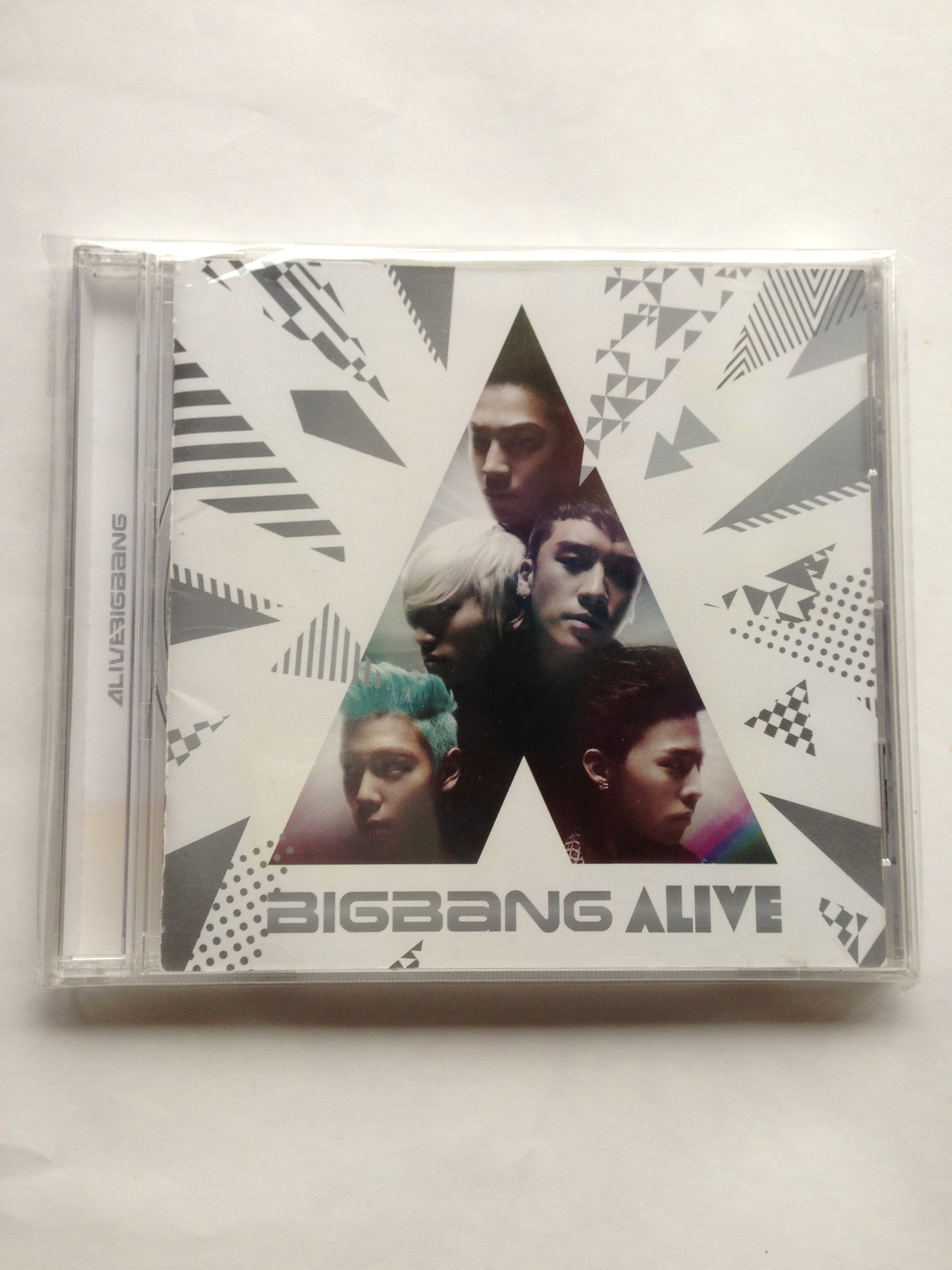 Amazon.co.jp: ALIVE - BIGBANG: ミュージック