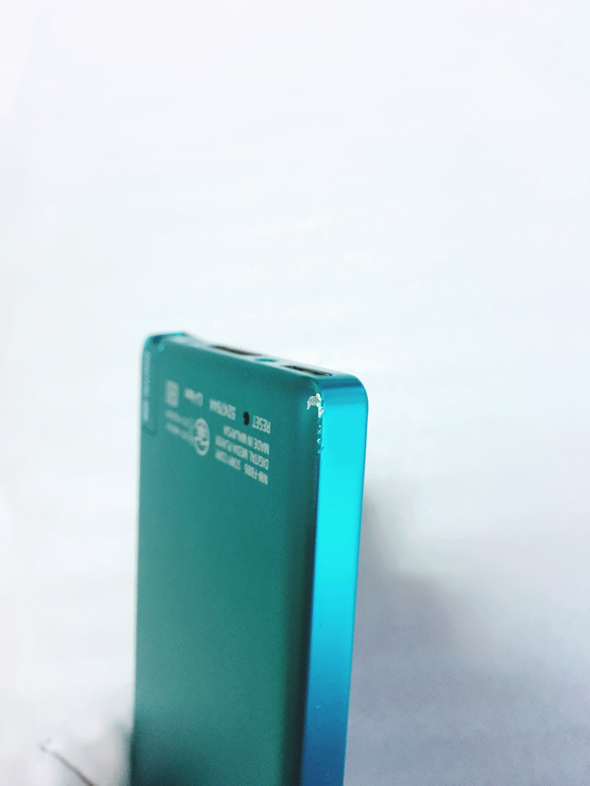 Amazon | SONY ウォークマン Fシリーズ 32GB ブルー NW-F886/L | Sony