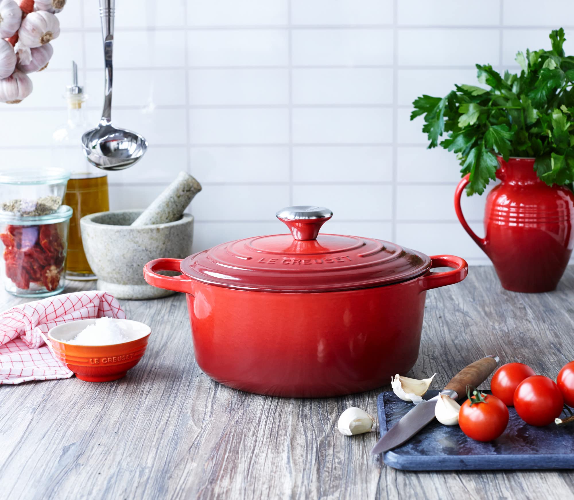 Amazon | 【Le Creuset】 シグニチャー ココット・ロンド 18cm レッド