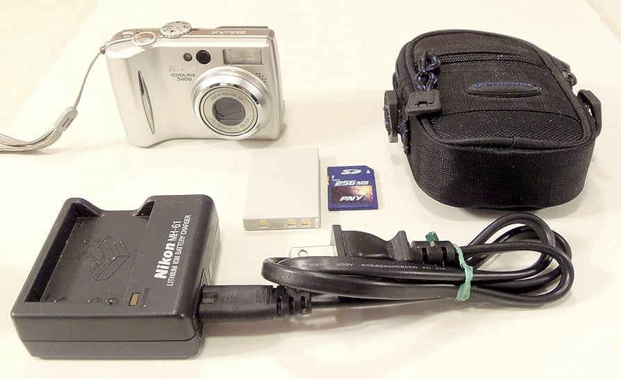 Amazon | Nikon Coolpix 5200 5 MPデジタルカメラwith 3 x光学ズーム