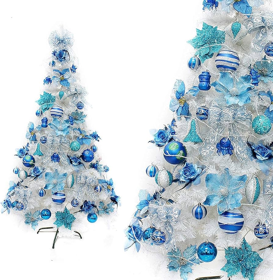 Amazon.co.jp: 完全に装飾されたベッド前のクリスマスツリー