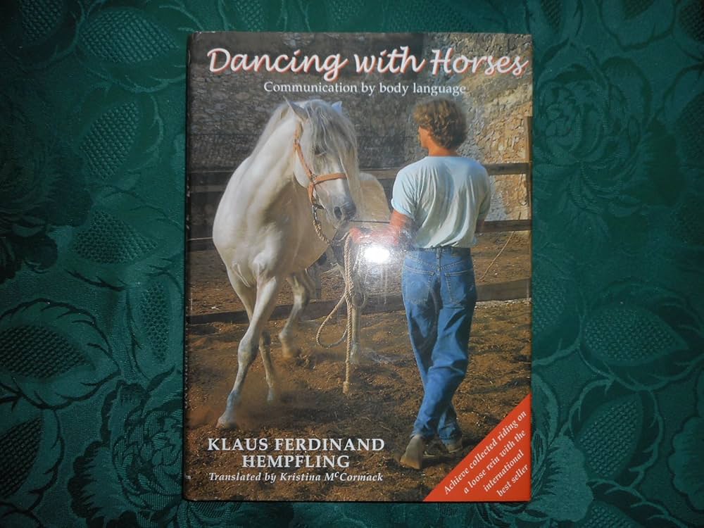 Amazon.co.jp: Dancing with Horses : Hempfling, Klaus Ferdinand: 洋書