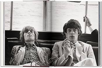 Amazon.com: Linda McCartney. Life in Photographs: 9783836555586