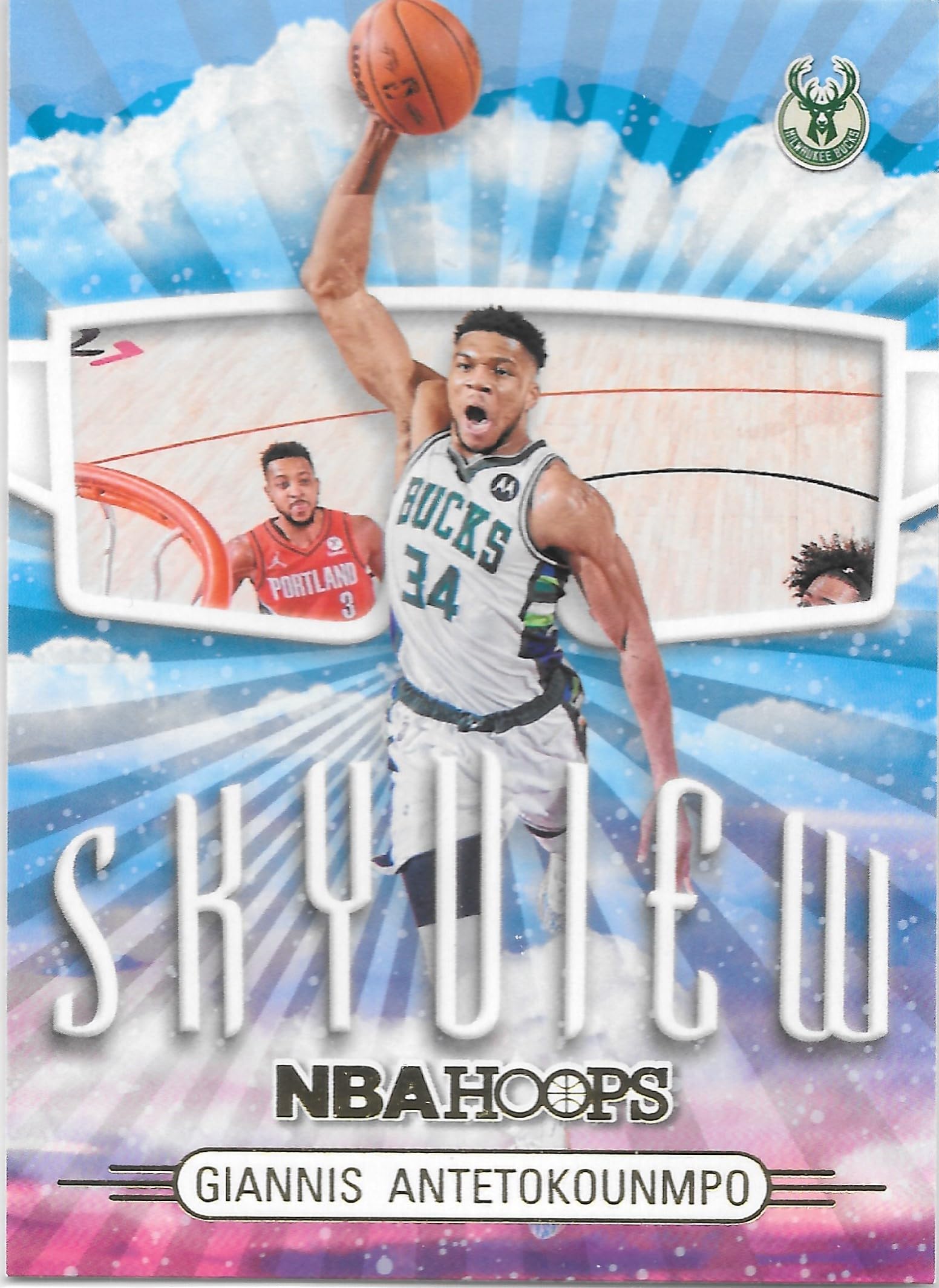 Amazon.com: Giannis Antetokounmpo 2022-23 Hoops Winter Skyview