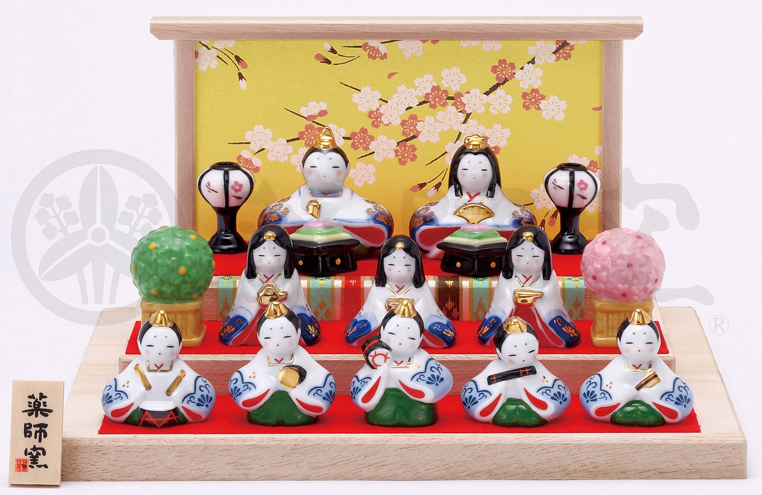 Amazon.co.jp: 薬師窯 染錦 華小紋 飾り雛(三段飾り) : おもちゃ