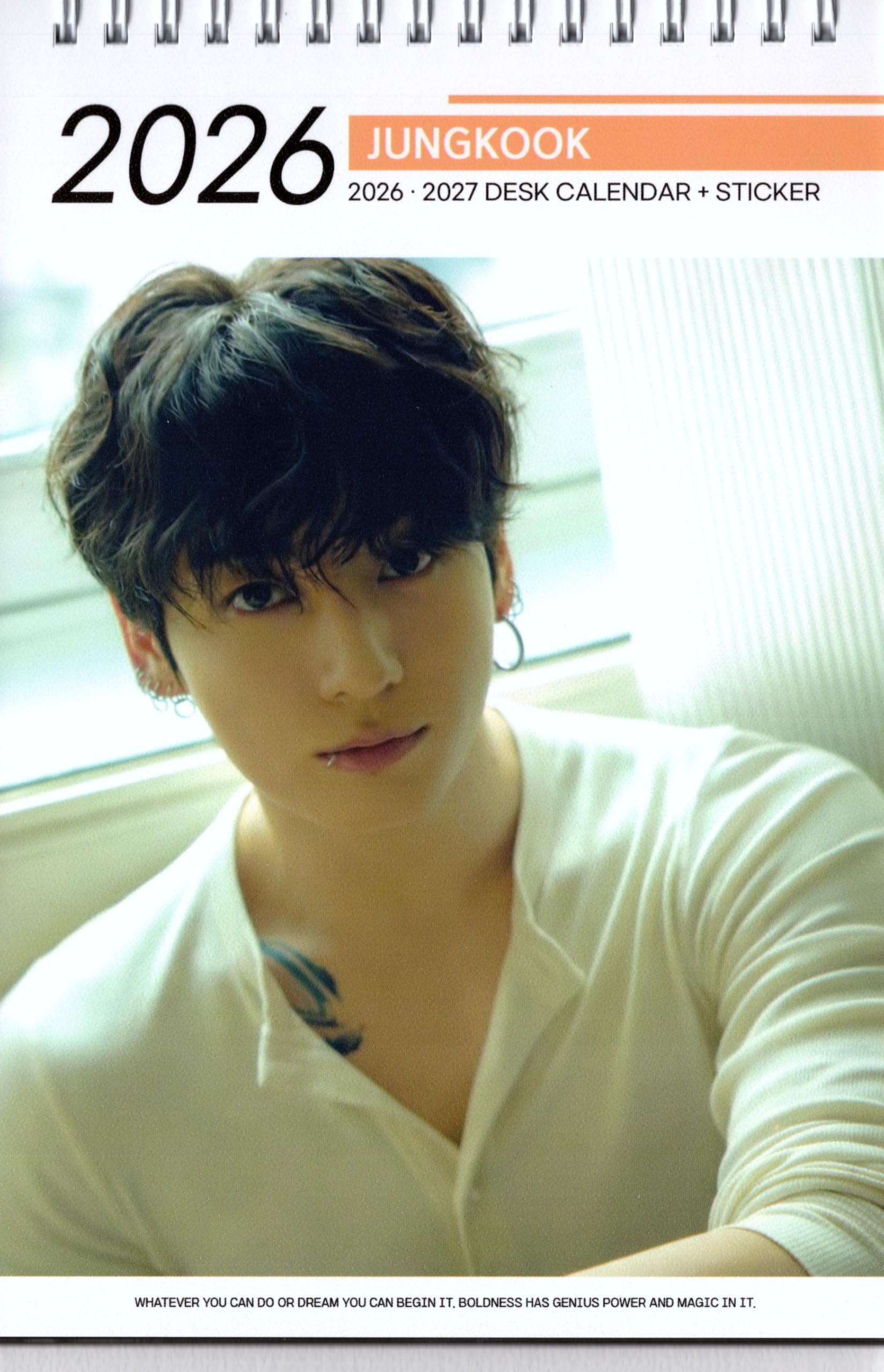 Amazon.co.jp: ジョングク グッズ 卓上 カレンダー (写真集) 2026~2027