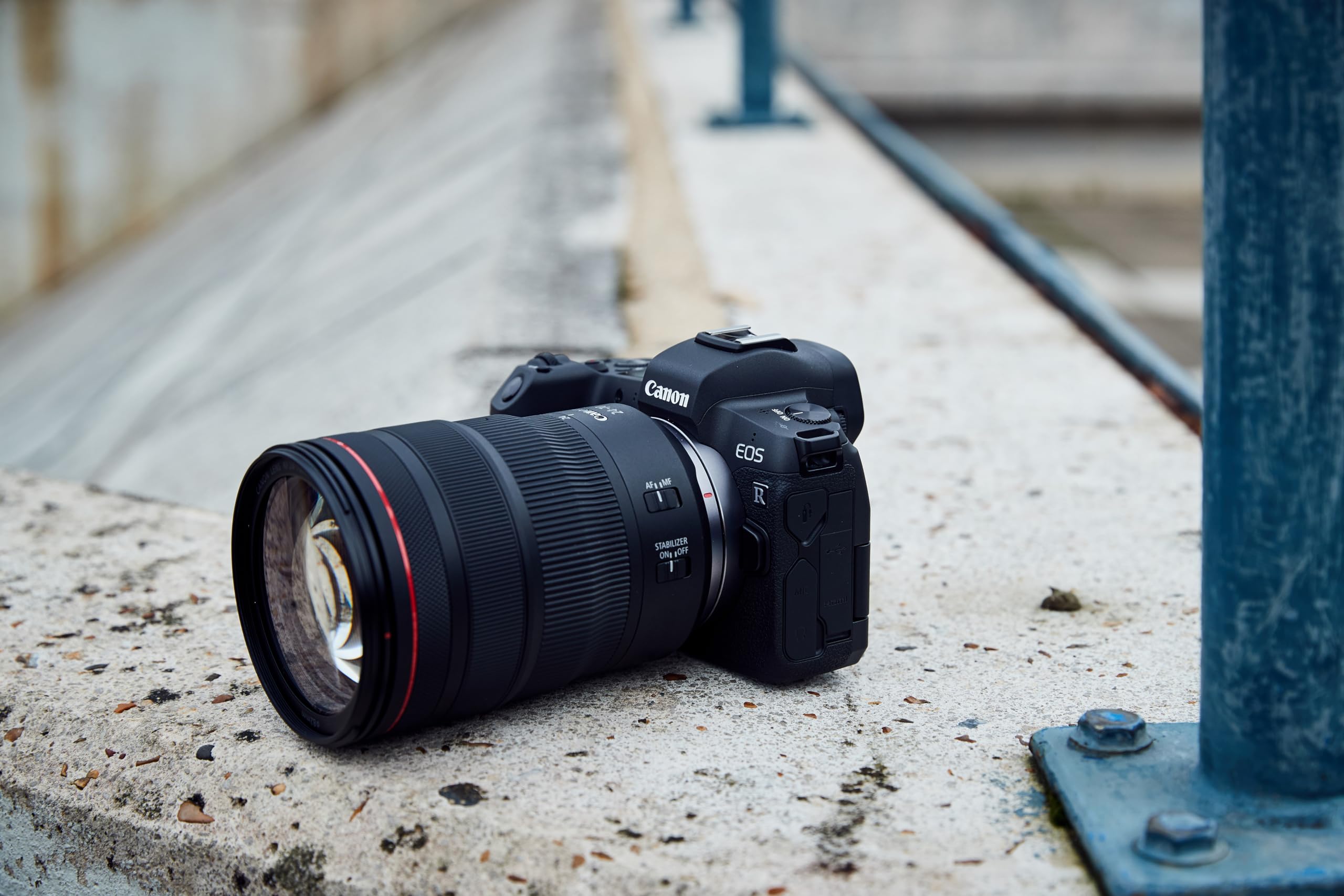 Amazon.co.jp: Canon 中望遠ズームレンズ RF24-105mm F4L IS USM EOSR