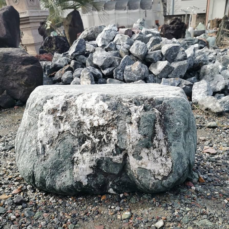 Amazon.co.jp: 三波石108キロ庭石鑑賞石石盆石水石灯籠庭坪庭盆栽