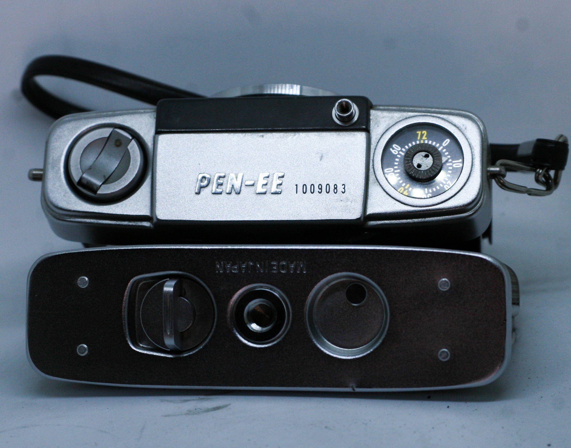 Amazon | Olympus Pen EE | コンパクト 通販