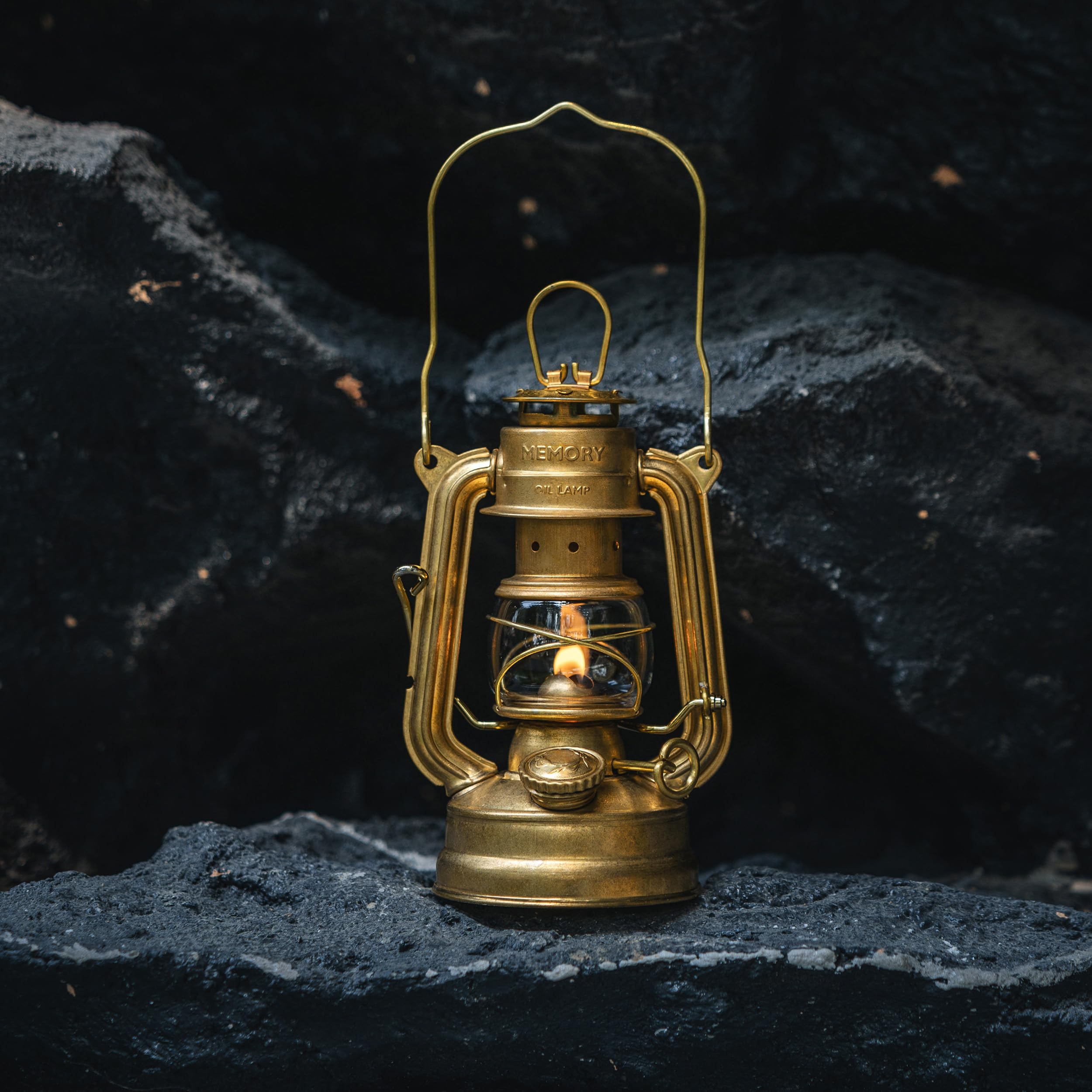 Amazon.co.jp: Thous Winds オイルランタン ランタン パラフィンオイル