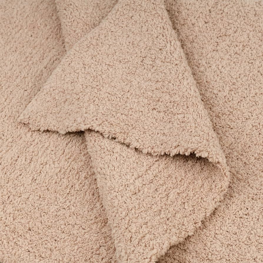 Amazon｜KASHWÉRE 無地スローブランケット テディ 52インチ x 70インチ