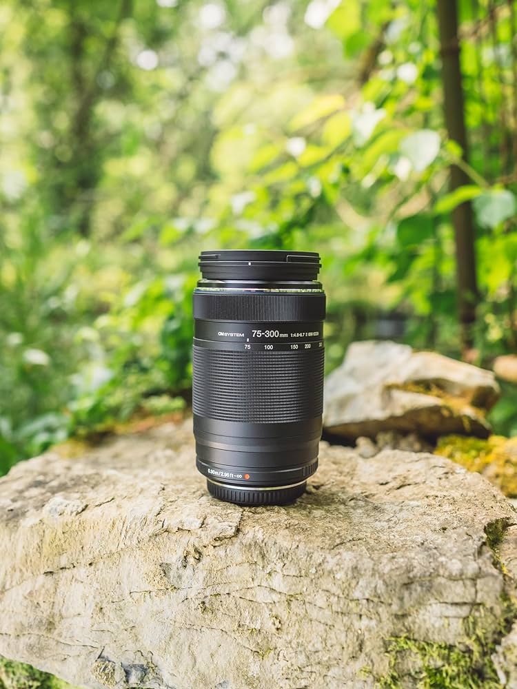 Amazon.co.jp: OM SYSTEM M.Zuiko Digital ED 75-300mm f/4.8-6.7 II