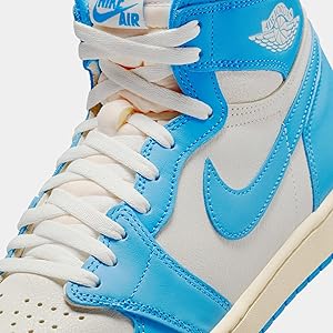 Nike Men's Air Jordan 1 Retro High OG Shoes, Powder Blue/Dk Powder