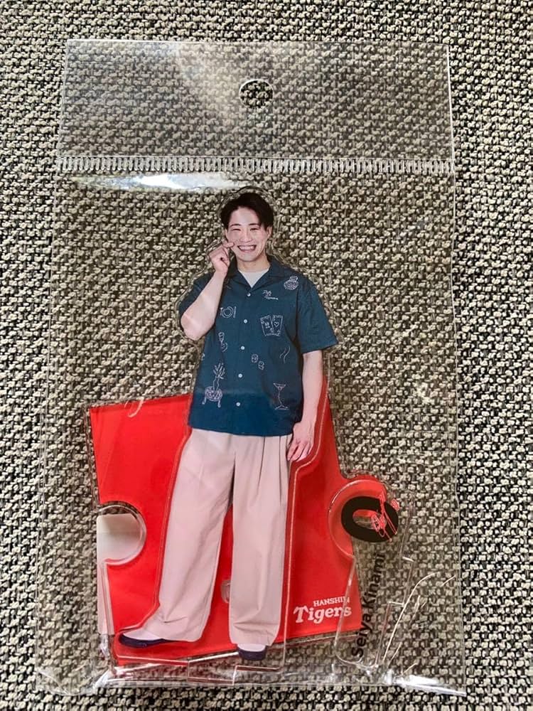 Amazon.co.jp: 阪神タイガース 森下翔太 2024 私服風アクリルスタンド