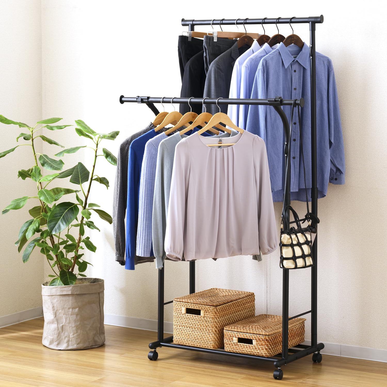 Amazon｜ドウシシャ ハンガーラック 楽ちん上げ下げハンガーダブル 黒