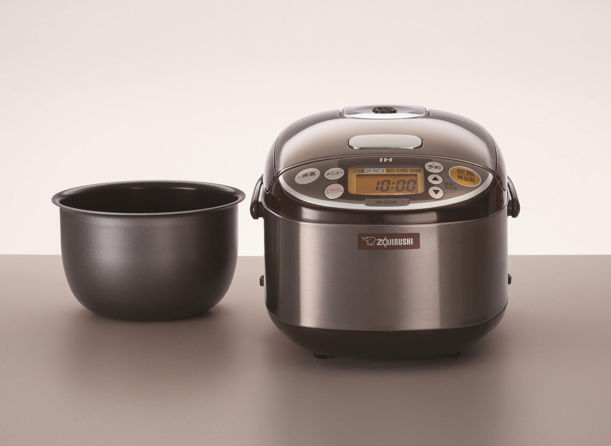 Amazon.co.jp: Zojurushi NP-GG05-XT Rice Cooker, 3 Cups, IH Type