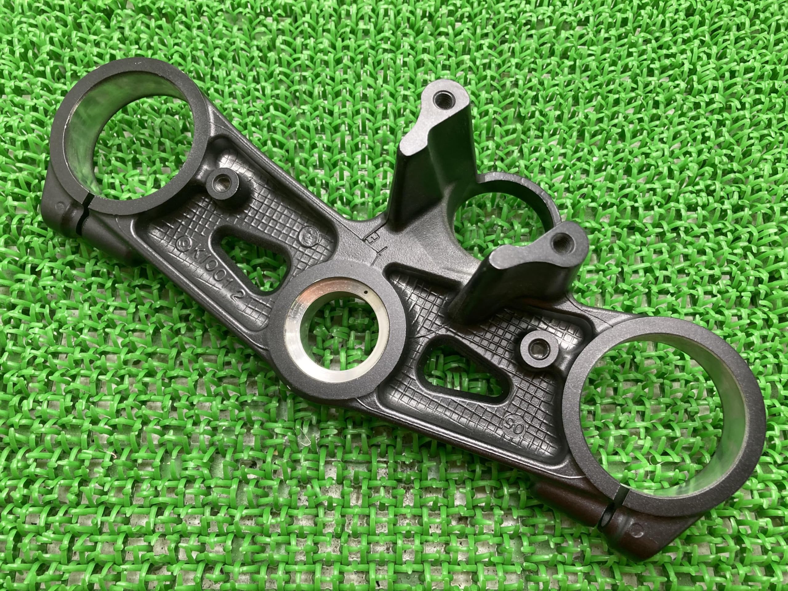 Amazon | ZX-10R トップブリッジ K1001 カワサキ 純正 新品 バイク