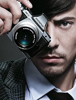 Amazon | OLYMPUS ミラーレス一眼 OM-D E-M5 ボディ シルバー 1605万